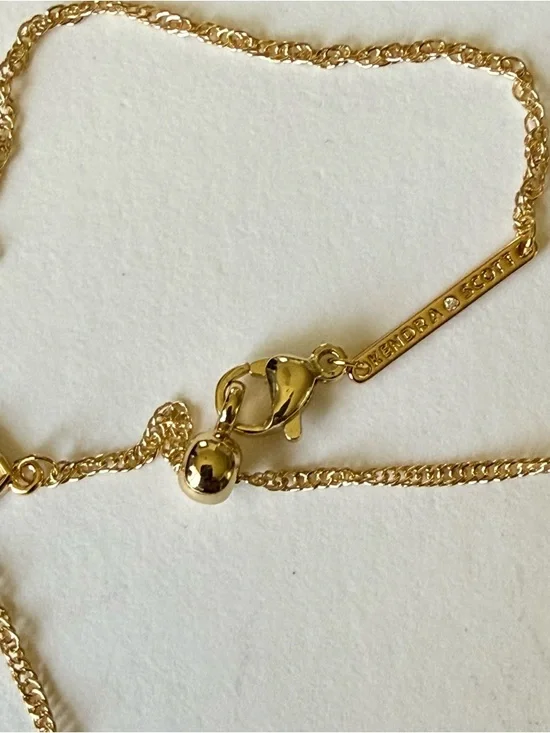 Kendra Scott Bow Necklace pink/ Gold tone 16” - Picture 6 of 6